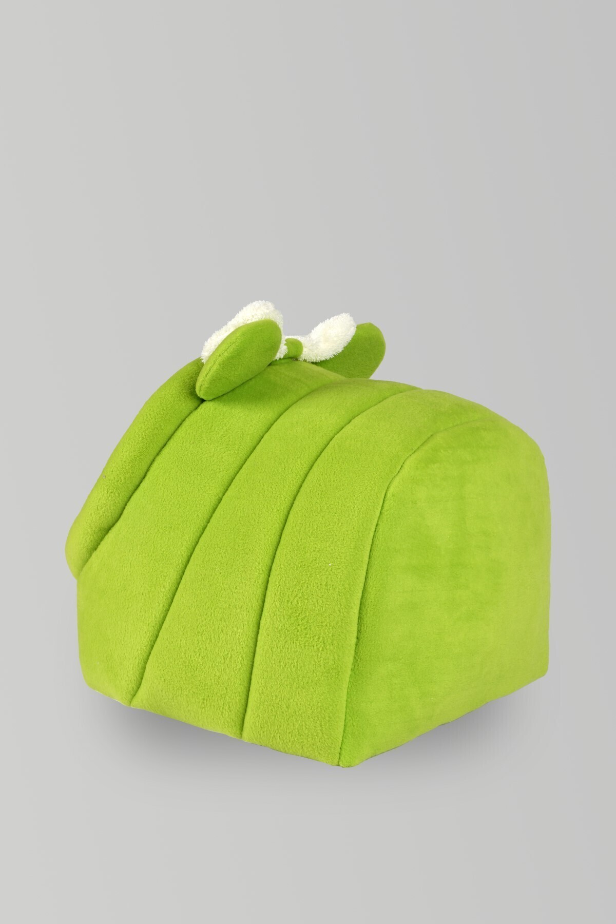 Kedi ve Küçük Irk Köpek Yatağı Yuvası Polar Kulaklı Alaska PLRKLKALASKA202400 Kedi ve Küçük Irk Köpek Yatağı Yuvası Polar Kulaklı Alaska PLRKLKALASKA202400